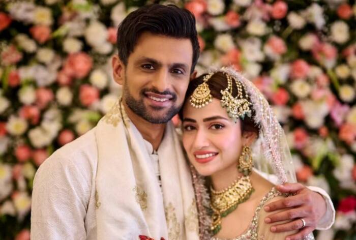 Sania Mirza, Shoaib Malik, Sania Mirza’s statement on Shoaib Malik’s marriage, Sania Mirza news, Shoaib Malik news, Shoaib Malik’s third wife, who is Shoaib Malik’s new wife, Shoaib Malik’s previous wives, Sana Javed marries Shoaib Malik, Shoaib Malik marries Sana Javed,