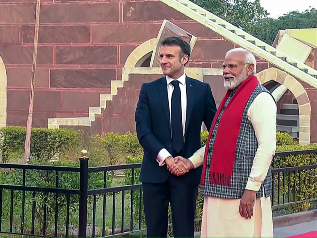 Republic Day 2024 PM Modi Gifts Ram Mandir Replica To French President   MixCollage 25 Jan 2024 08 40 PM 6112 