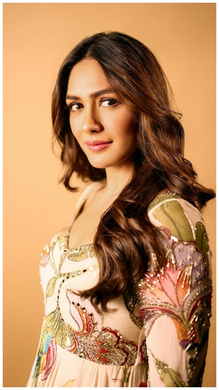 Mrunal Thakur is a Heavenly Floral Dream in Anarkali In Pics