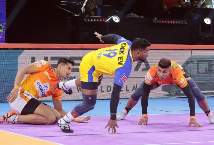 Shadloui, Gaurav Steer Puneri Paltan To Nail-Biting 29-26 Win Over Tamil Thalaivas