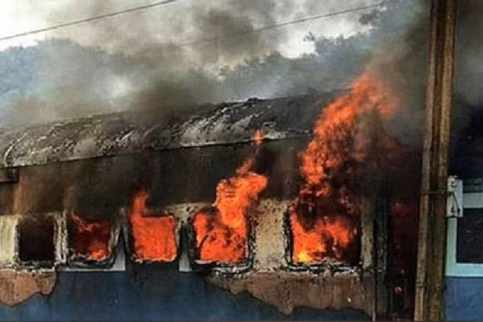 Death Penalty, Shramjeevi Express Train Blast, Jaunpur, Uttar Pradesh, Shramjeevi Express, Train Blast, Bangladesh, Hilal alias Hilaluddin, Nafikul Vishwas, West Bengal, Patna-New Delhi train, Delhi, RDX, Ayodhya train