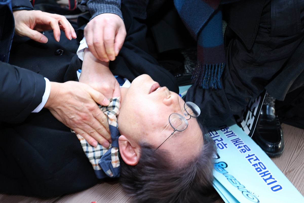 South Korean Opposition Leader Stabbed In Neck By Knife-Wielding Man