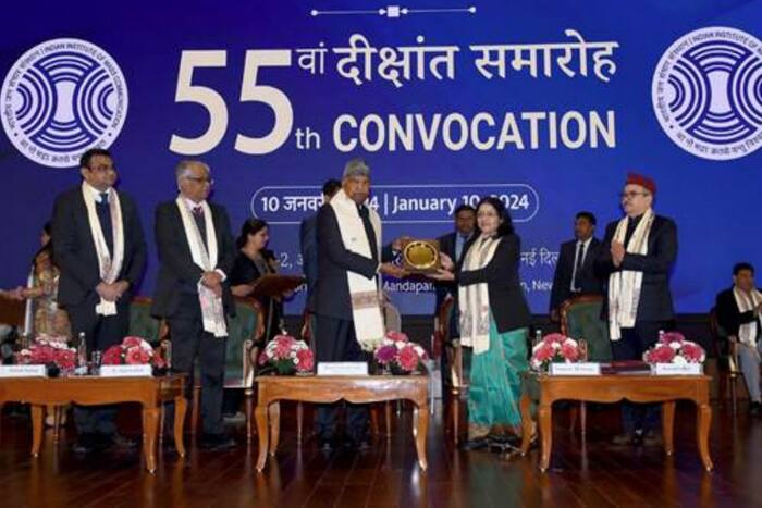 IIMC 55th Convocation, Ram Nath Kovind, Fake News, Misinformation, journalism, IIMC, convocation ceremony, Indian Institute of Mass Communication, Bharat Mandapam, Pragati Maidan, New Delhi, IIMC Delhi, IIMC Dhenkanal, IIMC Aizawl, IIMC Amravati, IIMC Kottayam, IIMC Jammu, Hindi Journalism, English Journalism, Odia Journalism, Marathi Journalism, Malayalam Journalism, Urdu Journalism, Advertising and Public Relations, Radio and Television Journalism, Digital Media, Deepfake, TRP, media