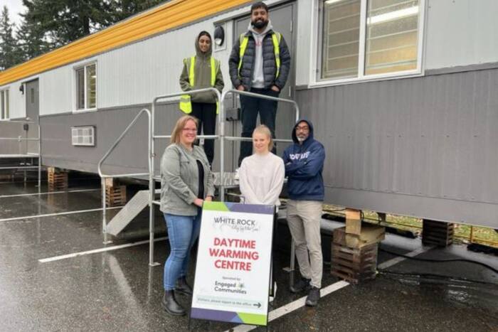 Indian-origin Man, Homeless, Canadians, Freezing Cold, Toronto, Canada, Arctic Blast, Arctic Freeze, America, Indo-Canadian, shuttle services, British Columbia, Upkar Singh Tatlay, Engaged Communities Canada Society, Surrey, White Rock, North Bluff Road