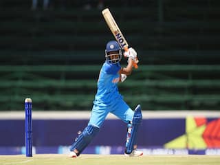 श्वेता सहरावत ने ODI में दोहरा शतक ठोक मचाई सनसनी, 242 रनों की पारी में लगाई 38 बाउंड्री