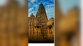 भारत के 10 सबसे अमीर मंदिर, जहां हर साल करोड़ों में आता है चढ़ावा