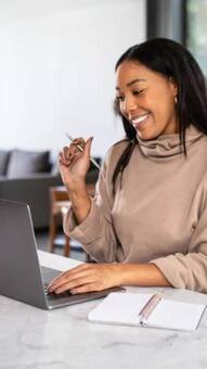 घर बैठे कमाए पैसा, इन क्षेत्रों में करें Freelancing