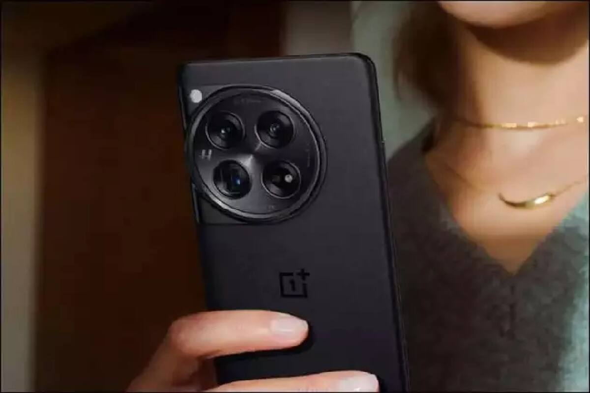 OnePlus 12 and OnePlus 12R revealed — here's how much they cost