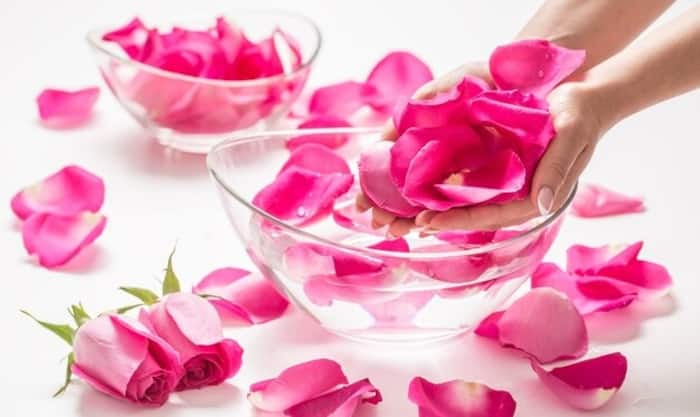 Gulab Jal Benefits: 6 Ways to Apply Rose Water For Fresh And Glowing Skin