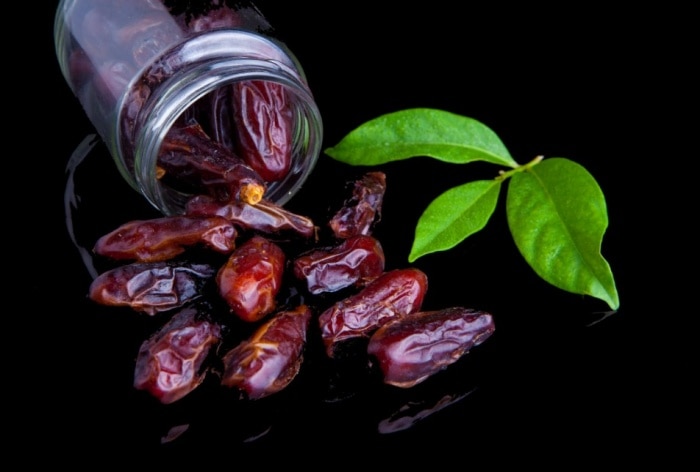 Mental Health to Digestion, 5 Reason to Eat Dates Regularly in Winter Season