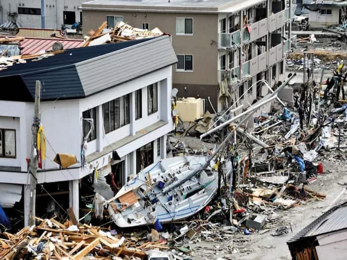 Japan Earthquake: Death Toll Rises To 62, More Quakes Predicted In Coming Days