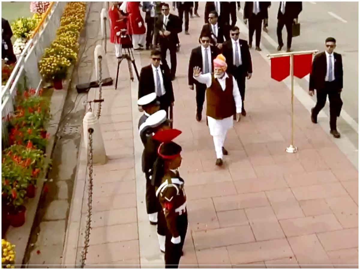 Republic Day Parade 2024 Highlights Watch PM Modi Greets People After