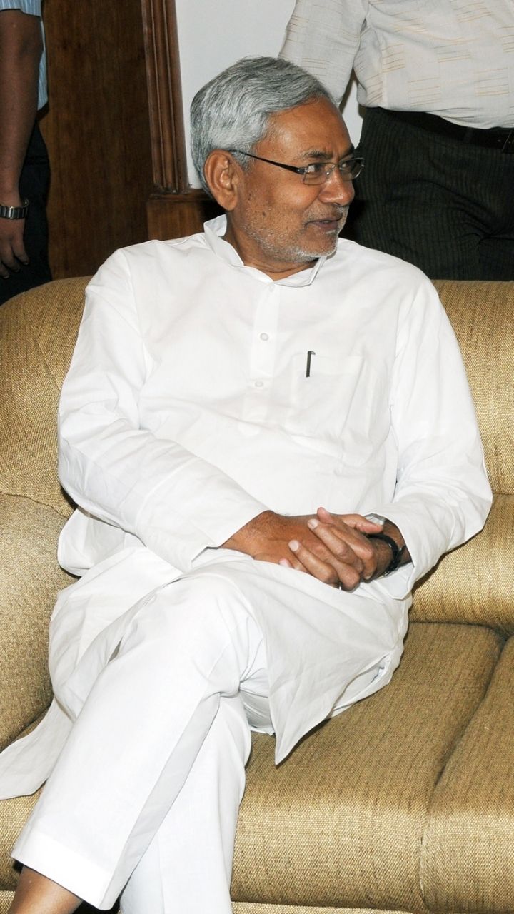 独特の素材 CM: Bihar To Electrician Journey Kumar Nitish Kingmaker Of ネイルチップ・付け爪