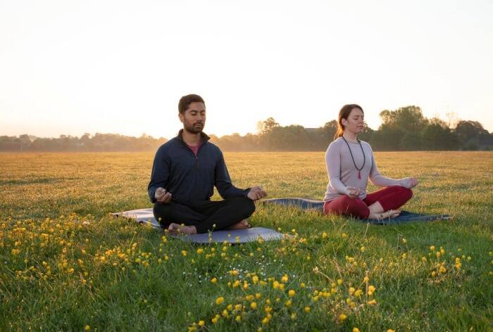 Pranayam: 5 Reasons to Practise This Yogic Breathing and Keep Respiratory Woes at Bay