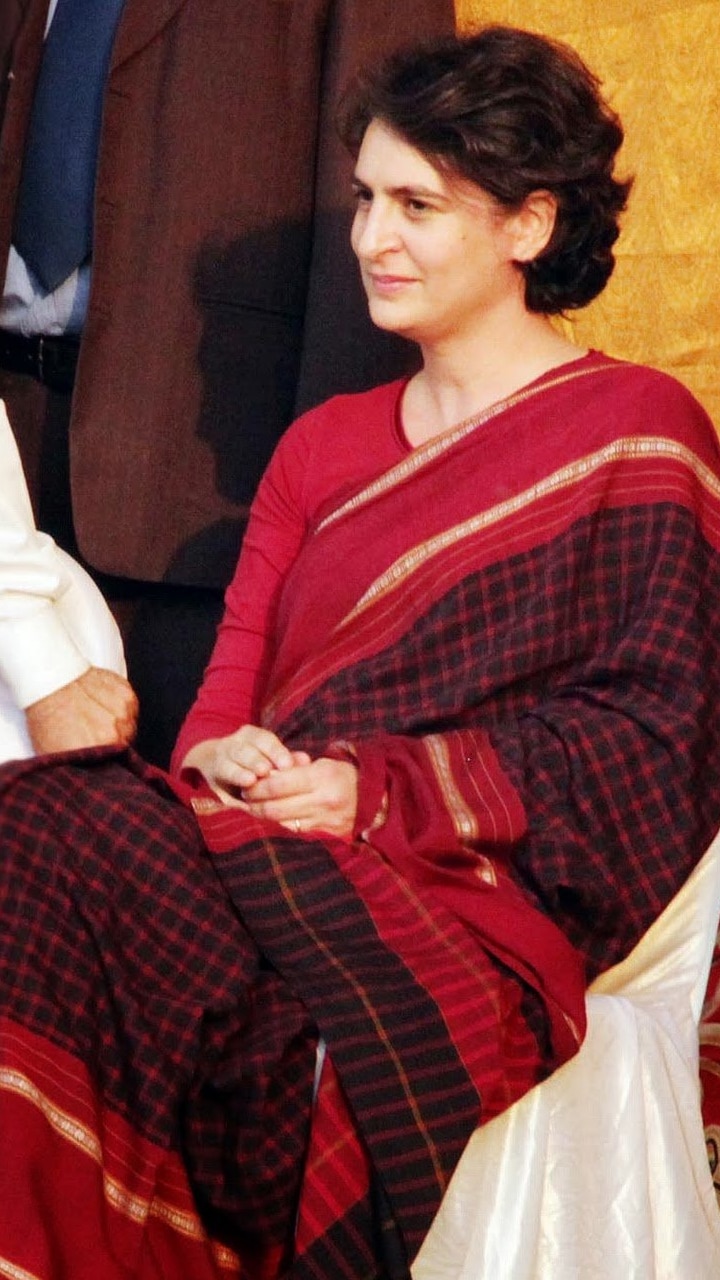 Kangana Ranaut Interacts With An AI Replica Of Indira Gandhi At  Pradhanmantri Sangrahalaya