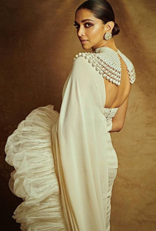 7 Deepika Padukone-Inspired Backless Blouse Designs For Modern Bridesmaid