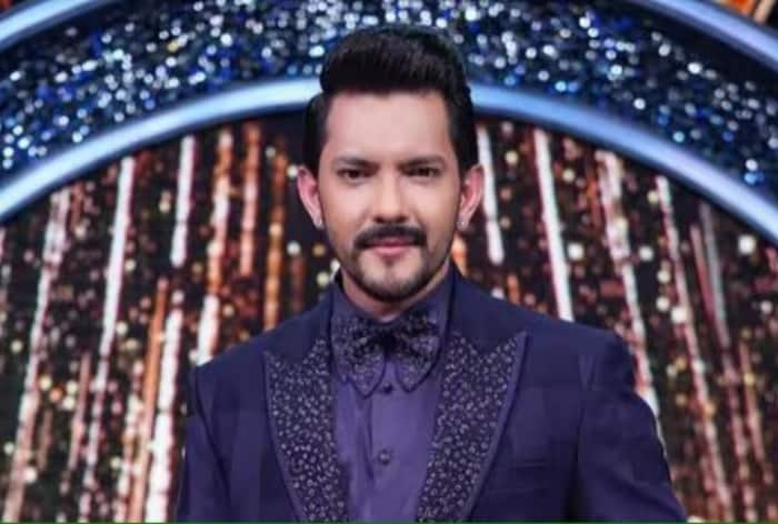 Aditya Narayan Controversy: Event Manager DEFENDS Singer, ‘He Banged ...