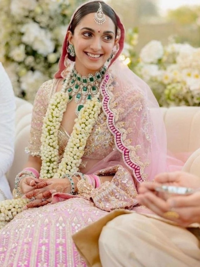 Light pink bridal lehenga | bridal look in light pink lehenga | pink colour  bridal lehenga - YouTube