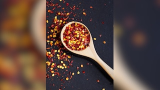 7 Amazing Health Benefits of Adding Chilli Flakes