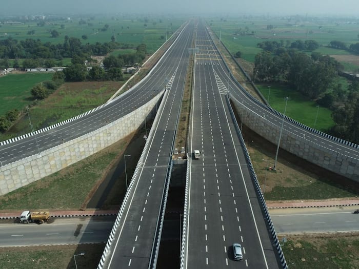 Delhi Mumbai Expressway Section