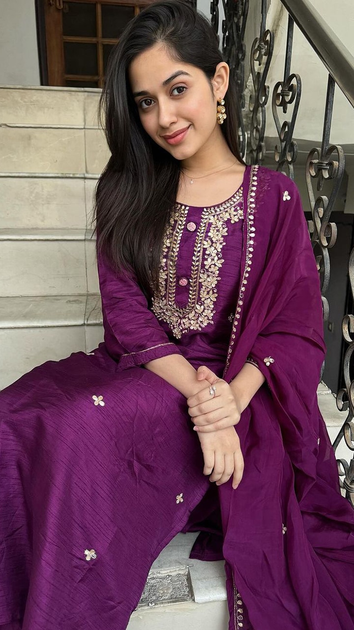 New Stylish Dresses Collections Of Jannat Zubair Rahmani ||Latest teenage  Fashion - YouTube