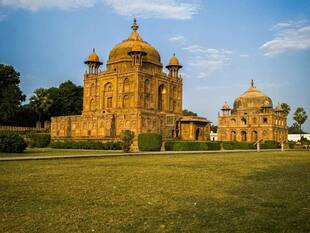Triveni Sangam To Khusro Bagh: 5 Best Places To Visit In Allahabad (Prayagraj)