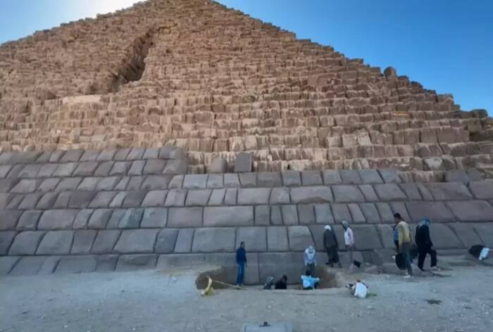 Refacing Of Egypt's Pyramid Of Menkaure With Granite Triggers Online Backlash