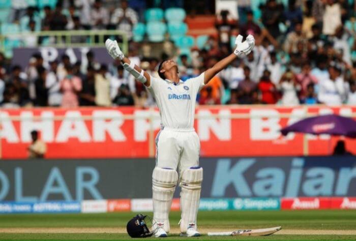 'Yashasvi Bhava': Sachin Tendulkar To Irfan Pathan; Cricket Fraternity Hails Jaiswal For Test Century Against England