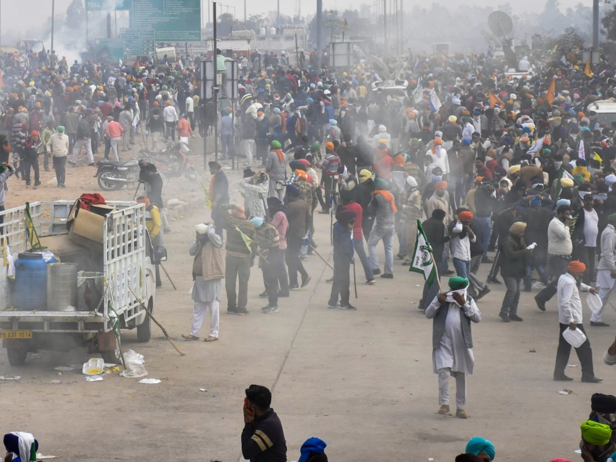 Farmers Protest 2.0: Delhi Police Stock Up Tear Gas Shells To Thwart ...
