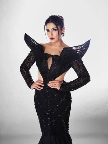 Raveena Tandon's 7 Black Outfits That Will Cast A Spell On You