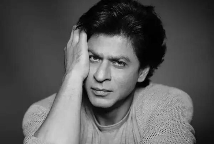 Shah Rukh Khan Rejects Rumours On Freeing Indian Veteran Navy Officers From Qatar Govt, Issues Report