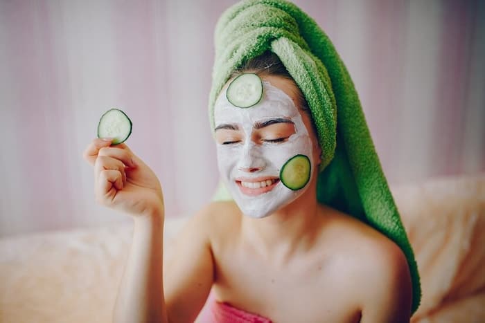 Tired of Dull Skin? 8 Raw Milk Face Packs For a Fresh, Radiant Look