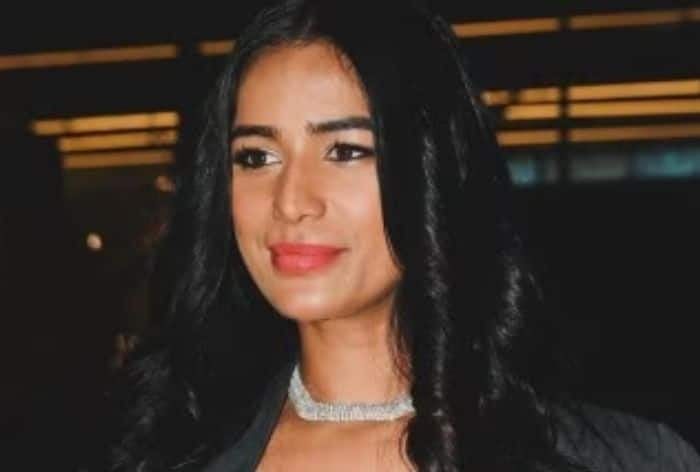 Who Was Poonam Pandey? Model-Actor Who Died Due to Cervical Cancer at ...