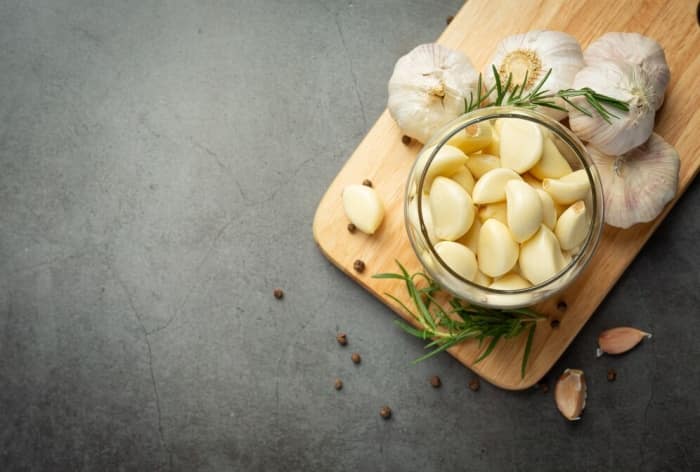 Why Should You Eat Garlic Cloves Early Morning? 5 Things to Know