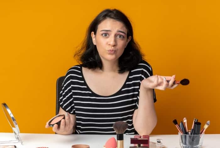 Does Wearing Makeup Lead to Skin Ageing? 6 Things to Know