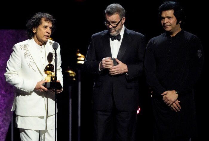 Zakir Hussain and Rakesh Chaurasia win Grammy for 'Pashto' (Photo: AP)