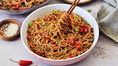 Easy Homemade Chili Cheese Noodles: A Spicy and Cheesy Delight
