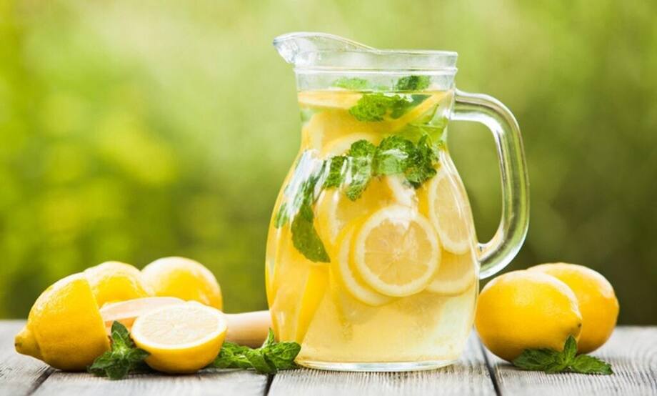 This Is Why You Should Start The Day With Lemon Water!