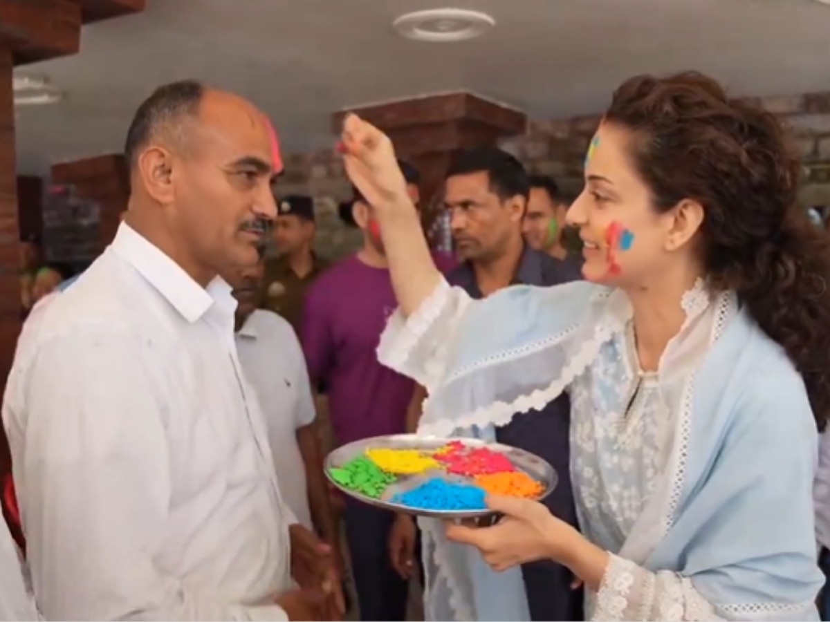 Video : Kangana Ranaut ने BJP सदस्यों के साथ अपने होमटाउन में मनाई होली ...