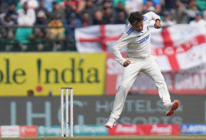 IND vs ENG 5th Test, IND vs ENG, India vs England, Kuldeep Yadav,Kuldeep Yadav WICKETS, Kuldeep Yadav vs ENG, Kuldeep Yadav vs Zak Crawley, Kuldeep Yadav bowled Crawley, Ben Duckett, Ollie Pope, Rohit Sharma, Kuldeep Yadav 50 Wickets, Kuldeep Yadav 50 Test Wickets, Kuldeep Yadav Fifer vs England, Jonny Bairstow, Ben Stokes