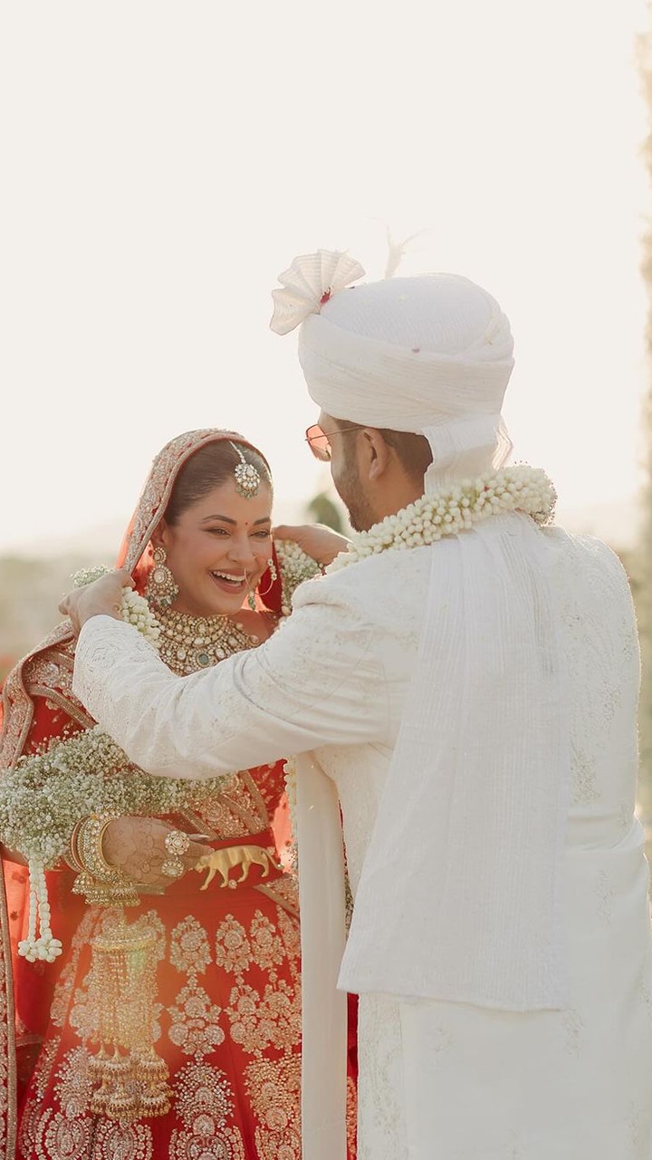 Sabyasachi inspired red lehenga priyanka chopra wedding inspired lehenga  bridal lehenga heavy embroidery lehenga red bridal lehenga choli – Artofit