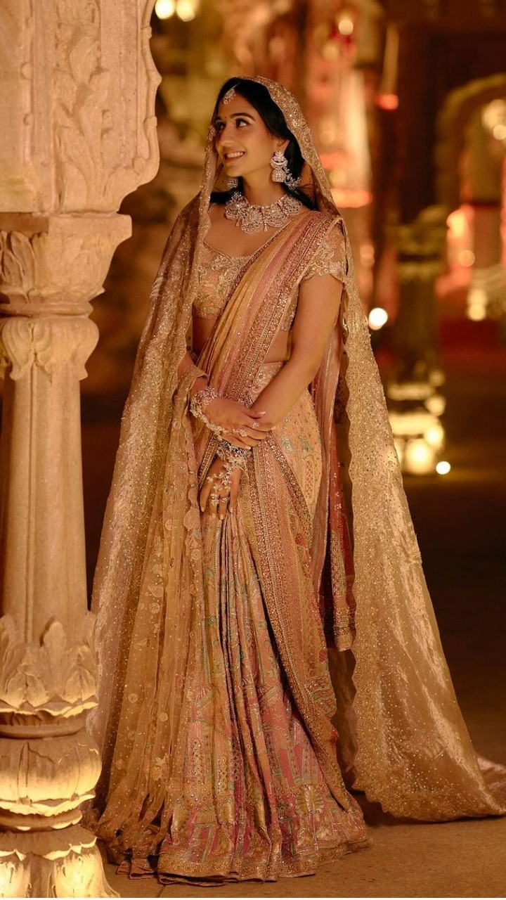 Saree.com: Best Traditional Indian Clothing Store