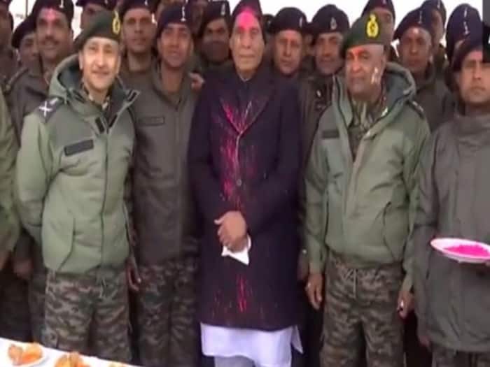 Rajnanth Singh Celebrates Holi with soldiers