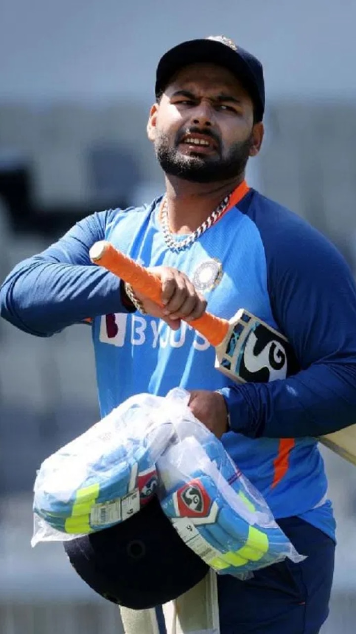Rishabh Pant Educational Qualifications