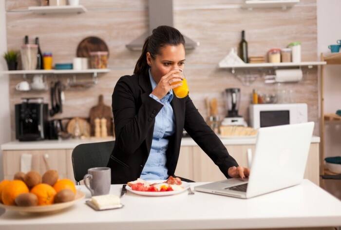 Getting Late For Office? 5 Breakfast Tips to Adopt For a Busy Day at Work