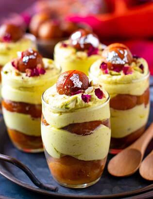 Homemade Thandai Gulab Jamun Mousse Recipe