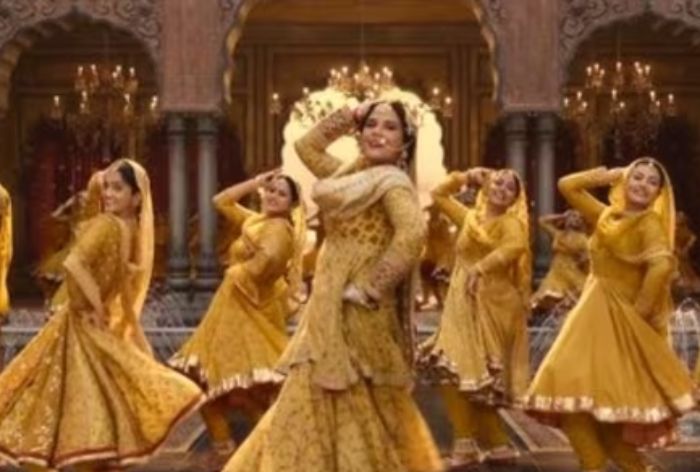 Heeramandi: Sanjay Leela Bhansali Brings Visual Majesty to Amir Khusro’s Classic Song ‘Sakal Ban’ – WATCH