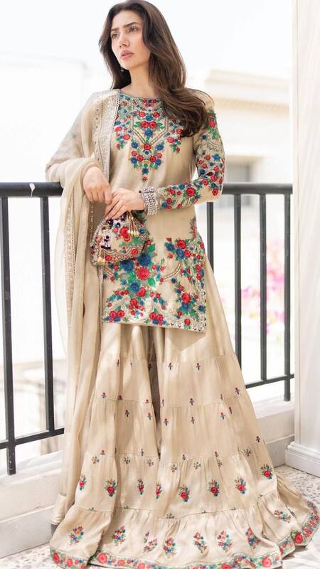 8 Outfits Inspired By Mahira Khan For Eid
