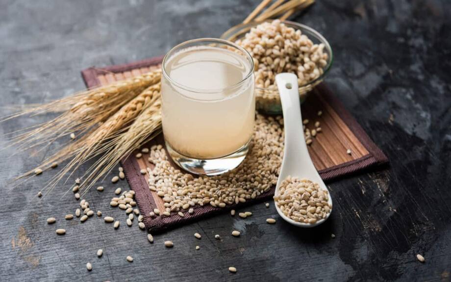 5 Health Benefits of Barley Water