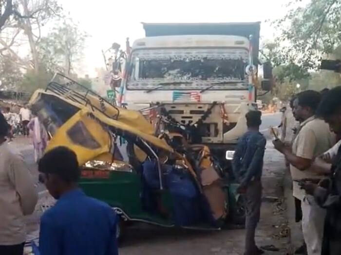 VIDEO: 5 Dead, 3 Critical As Speeding Dumper Rams Auto In UP's Chitrakoot